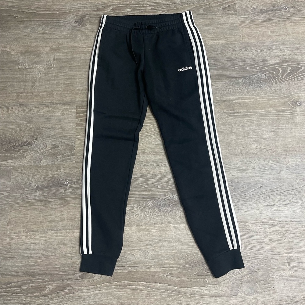 Women’s Adidas sweatpants